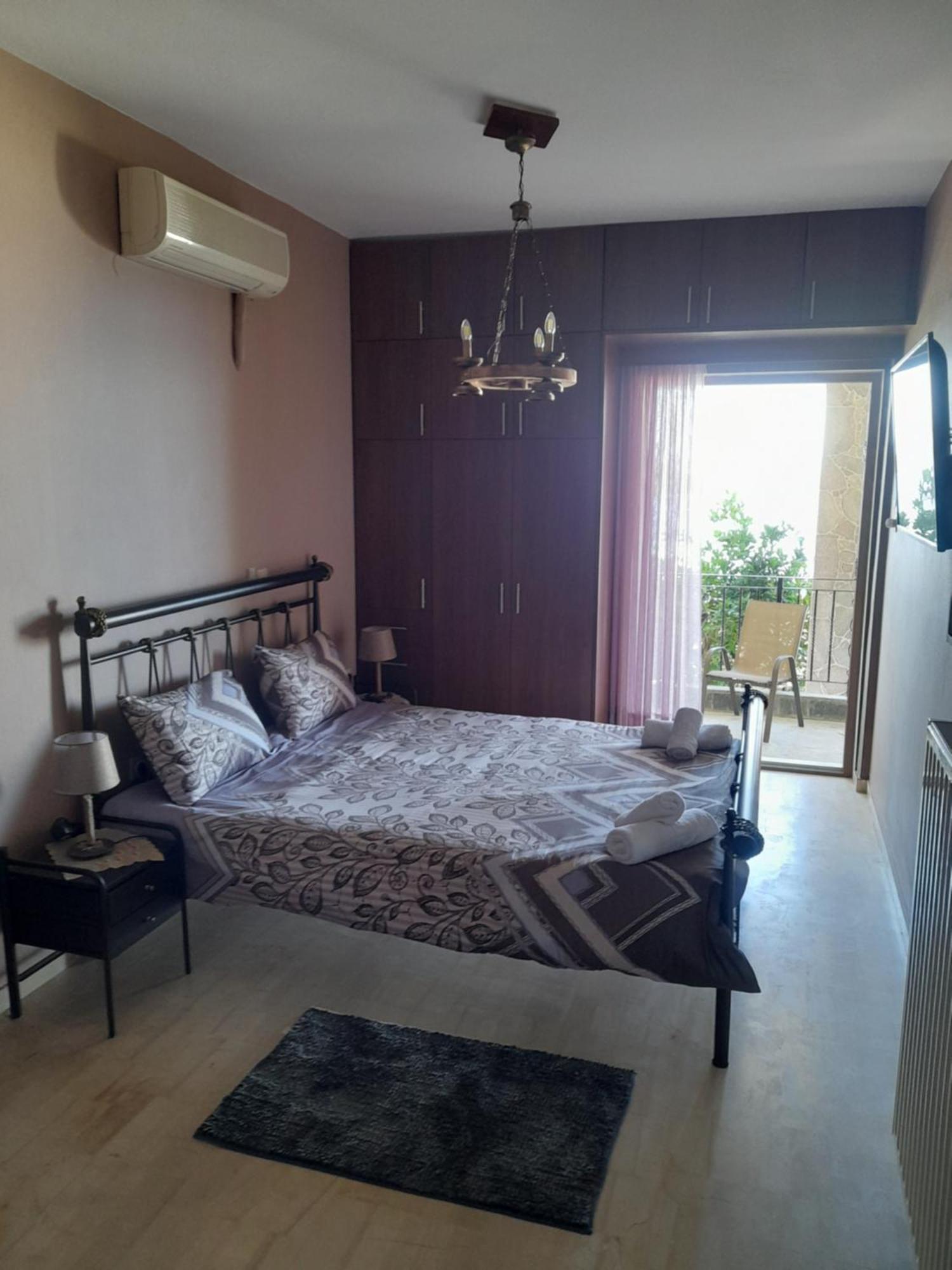 Αίγινα Εξοχική Κατοικία Eginitissa Esterno foto